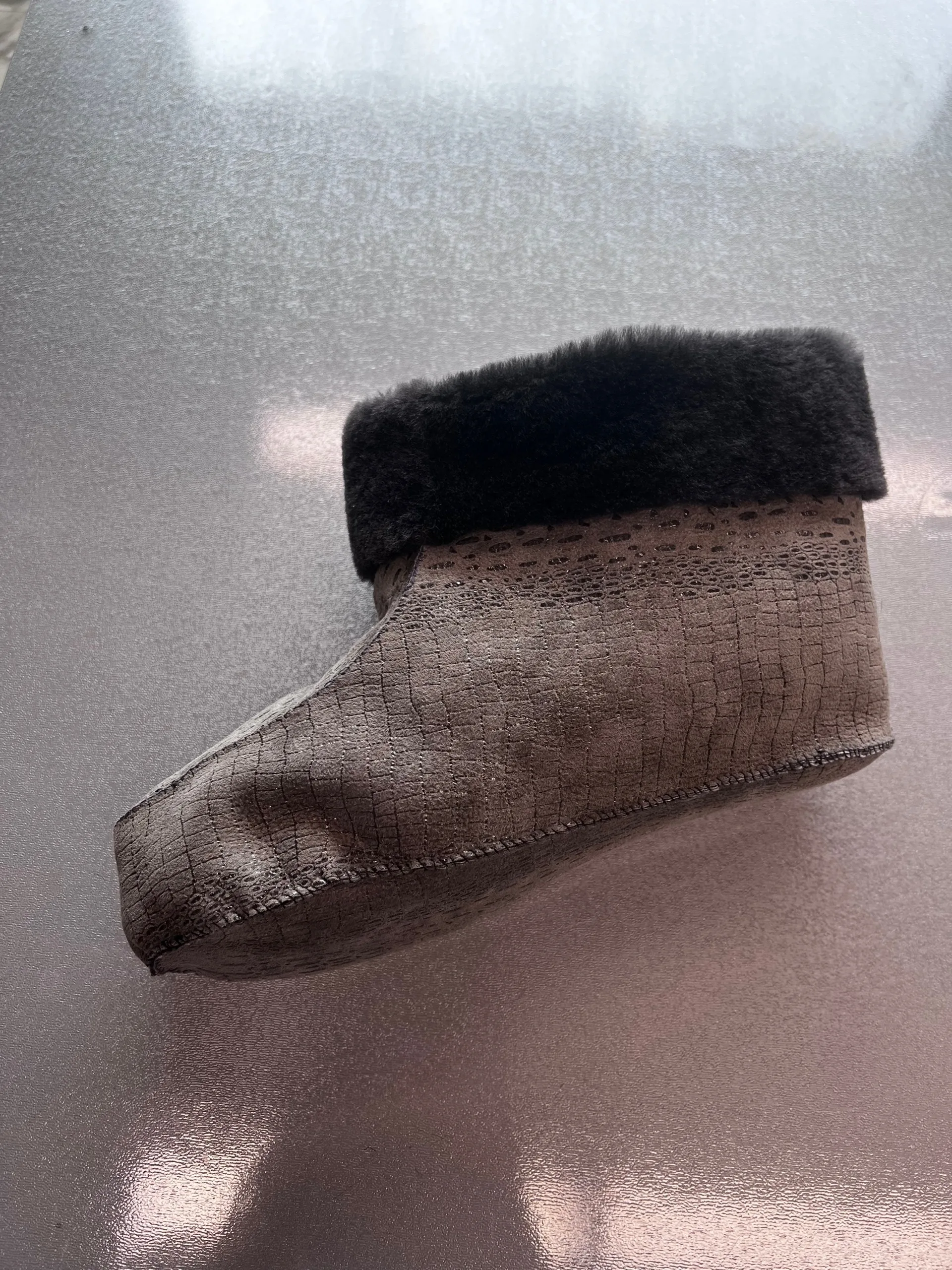 Изготовление чуней из овчины