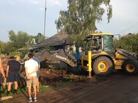 Прокопка канавы и выемка старой жб трубы