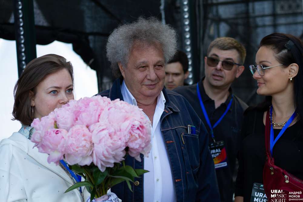 Премьера короткометражного фильма «Пионы» от группы «ТОП»