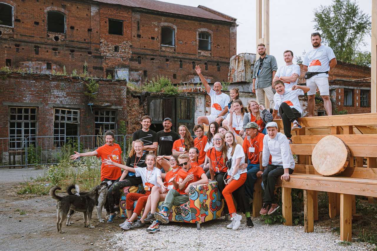 Завод в сысерти лето на заводе. Сысерть лето на заводе отзывы. Завод в сысерти арт пространство. Сысерть лето на заводе 2023. Завод в сысерти лето на заводе.