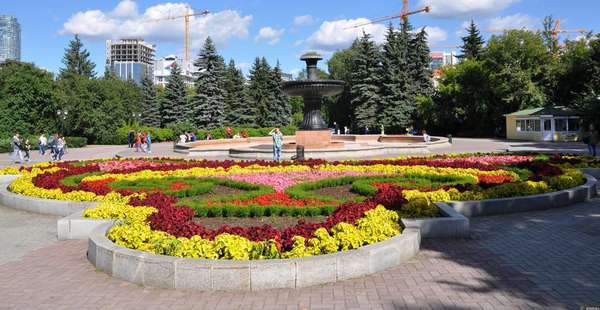 ул. 8 Марта, 37Б, Екатеринбург, Свердловская обл., Россия, 620014