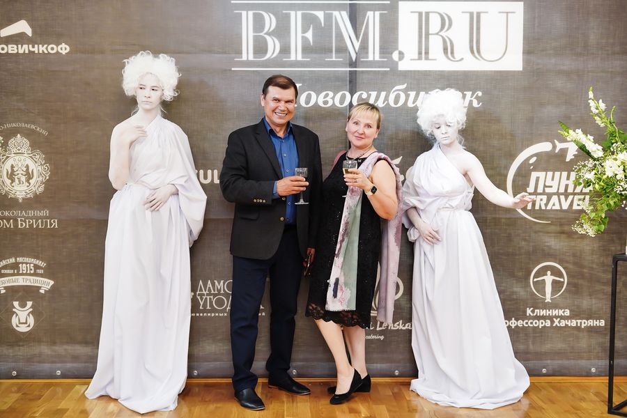 Фото Красная дорожка, джаз и ангелы: деловой портал BFM.ru в Новосибирске провёл для партнеров «Бизнес-вечер в музее» 55