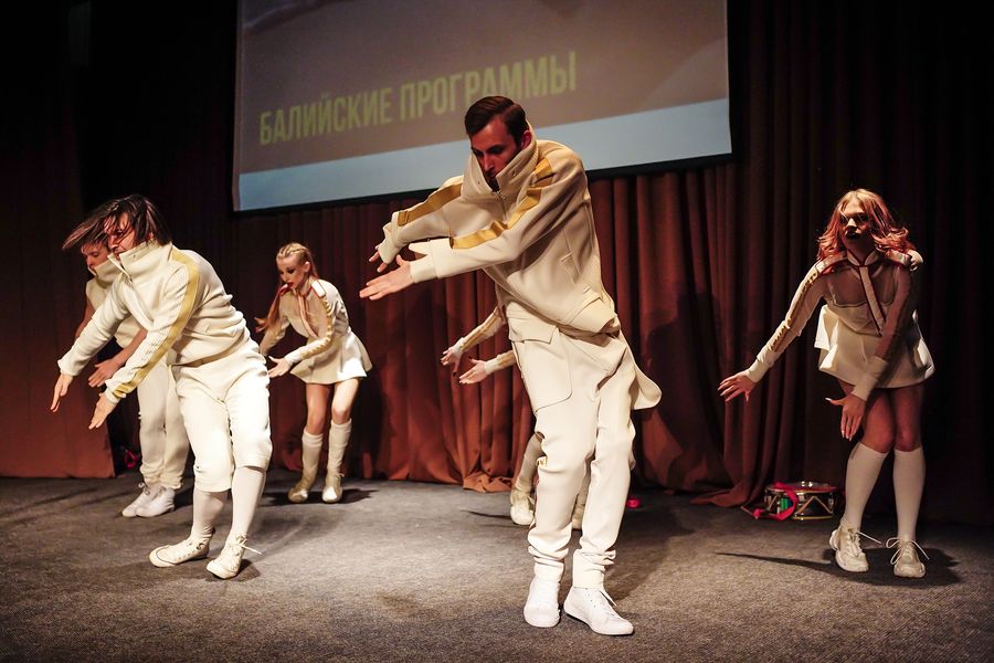 Фото Красная дорожка, джаз и ангелы: деловой портал BFM.ru в Новосибирске провёл для партнеров «Бизнес-вечер в музее» 162