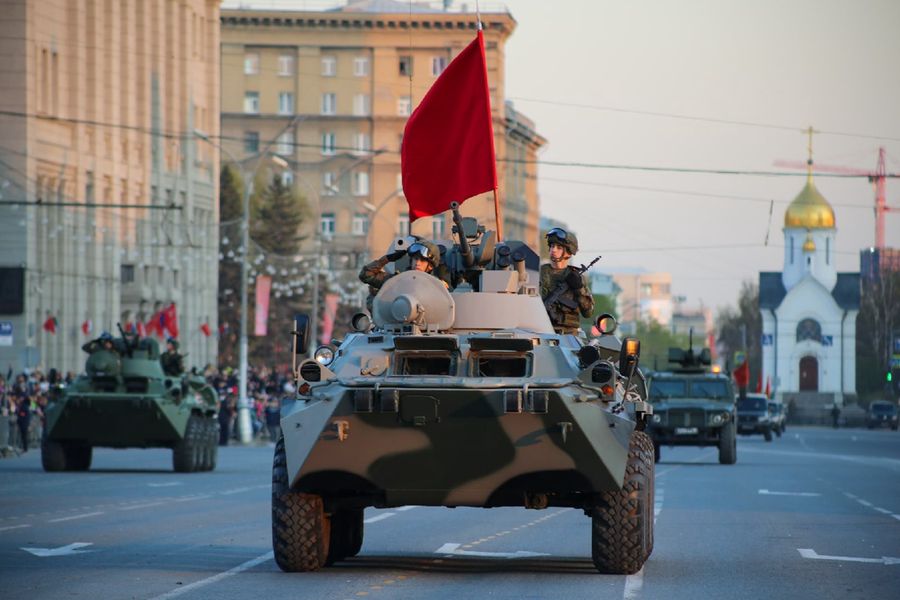 Фото Первым шёл танк Т-34: в Новосибирске прошла репетиция Парада Победы 27