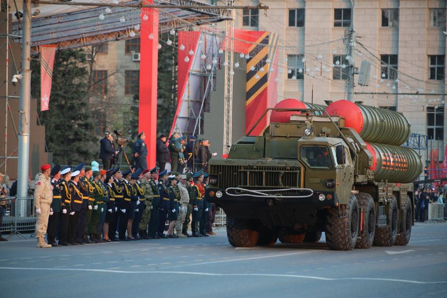 Фото Первым шёл танк Т-34: в Новосибирске прошла репетиция Парада Победы 58