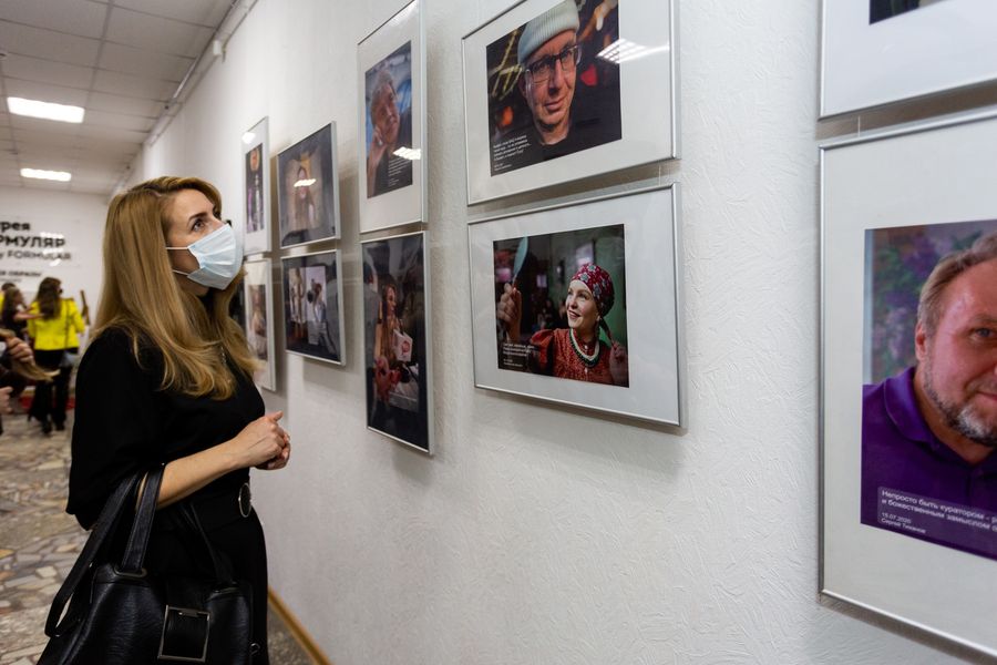 Фото Первая мобильная фотовыставка Светланы Албаут открылась в Новосибирске 7