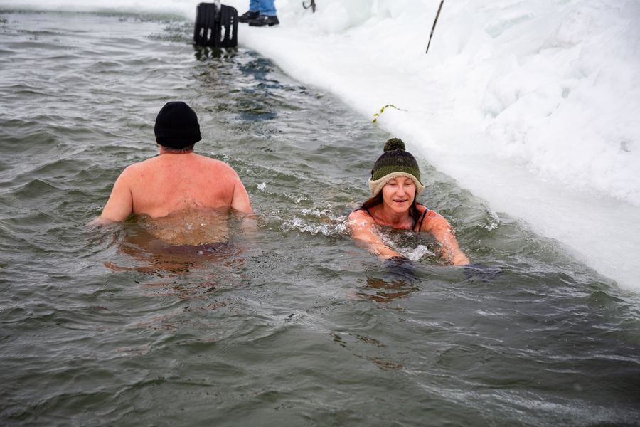 Фото Двенадцать с половиной метров холода: моржи Новосибирской области открыли сезон 5
