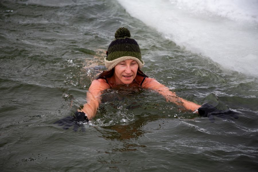 Фото Двенадцать с половиной метров холода: моржи Новосибирской области открыли сезон 3
