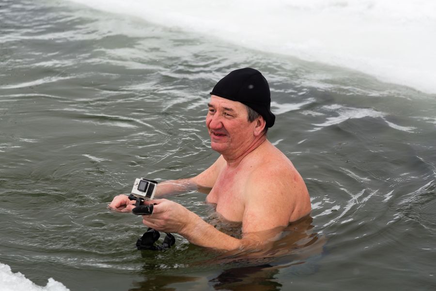 Фото Двенадцать с половиной метров холода: моржи Новосибирской области открыли сезон 20