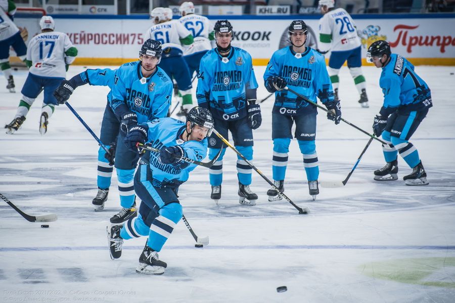 Фото Хоккейная «Сибирь» победила «Салават Юлаев» на третьем матче в плей-офф 136