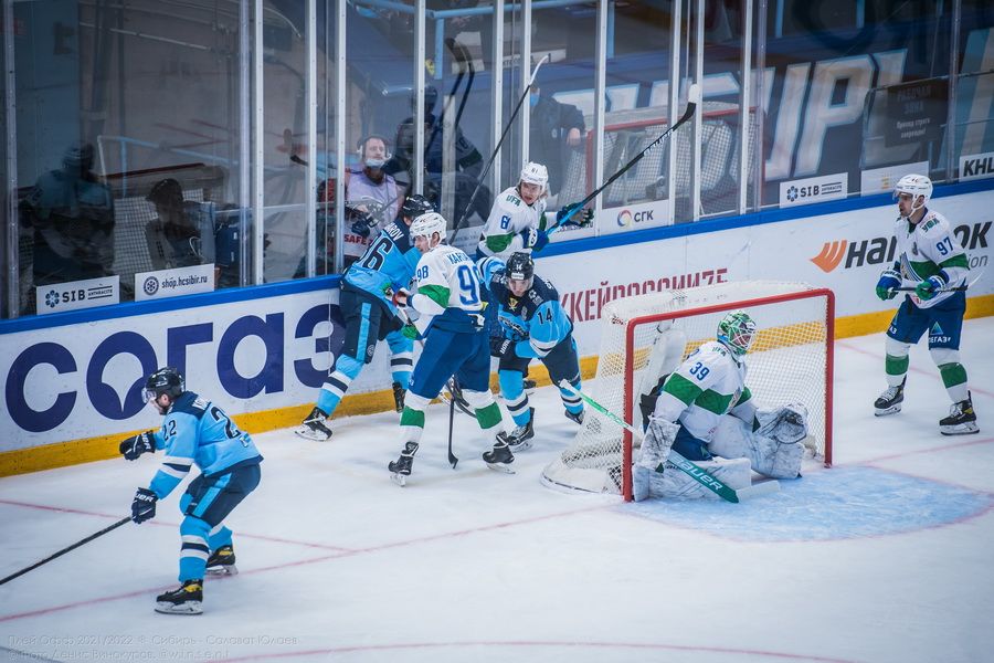 Фото Хоккейная «Сибирь» победила «Салават Юлаев» на третьем матче в плей-офф 98