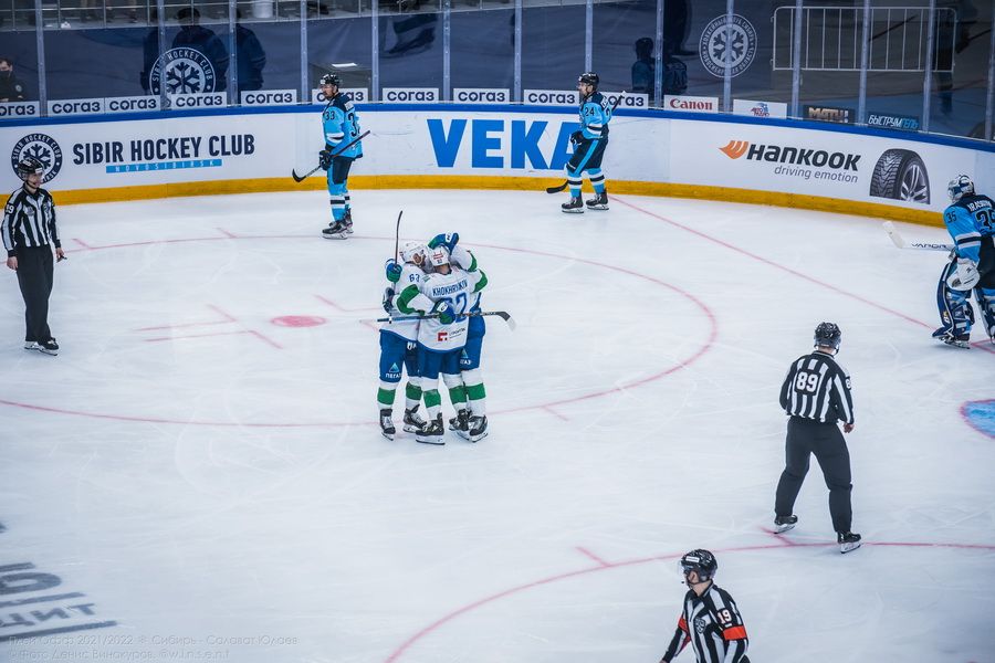 Фото Хоккейная «Сибирь» победила «Салават Юлаев» на третьем матче в плей-офф 72