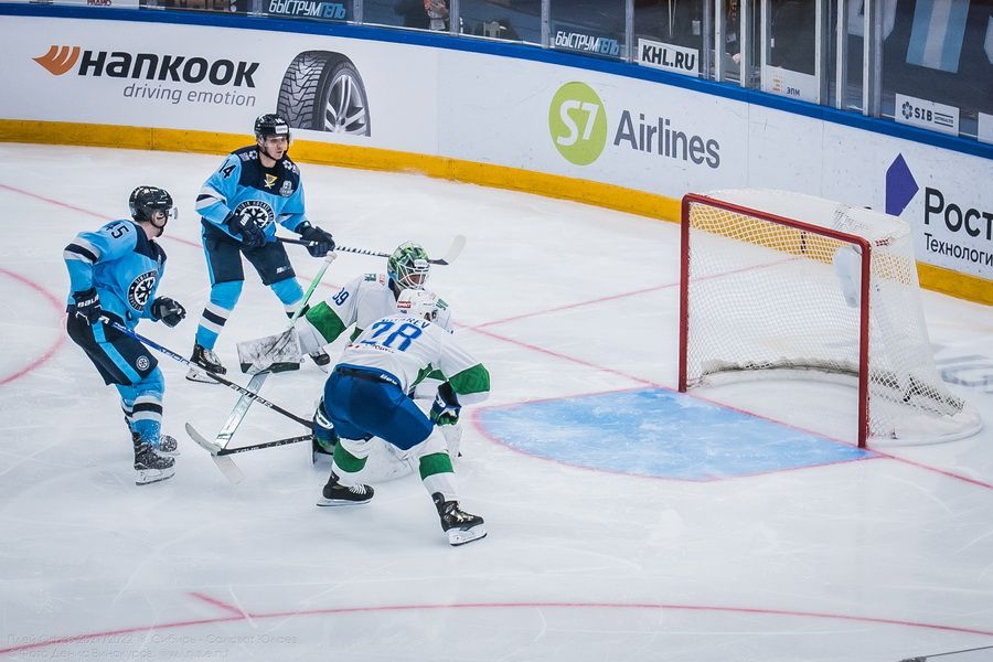 Фото Хоккейная «Сибирь» победила «Салават Юлаев» на третьем матче в плей-офф 28