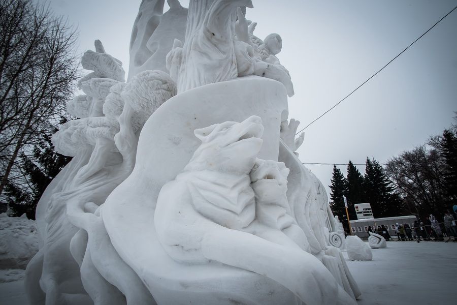 Фото «Мотивы Сибири»: в Новосибирске выбрали лучшую снежную скульптуру 22