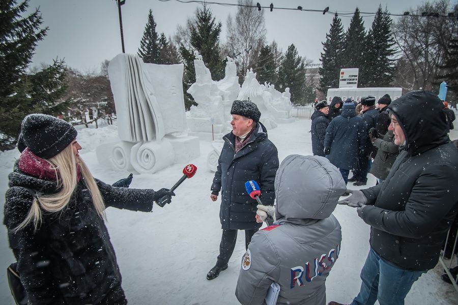 Фото «Мотивы Сибири»: в Новосибирске выбрали лучшую снежную скульптуру 69