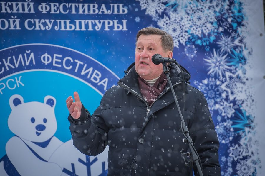 Фото «Мотивы Сибири»: в Новосибирске выбрали лучшую снежную скульптуру 70