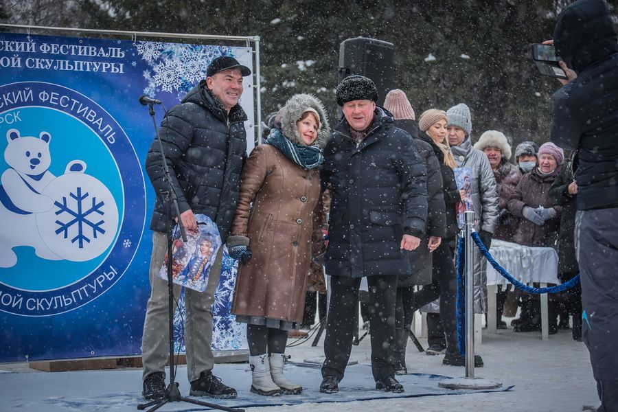 Фото «Мотивы Сибири»: в Новосибирске выбрали лучшую снежную скульптуру 89