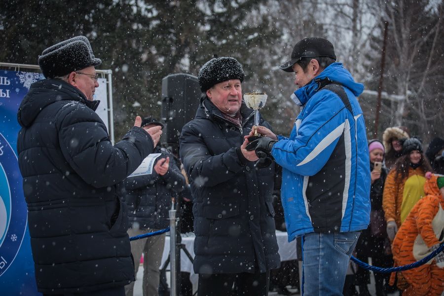 Фото «Мотивы Сибири»: в Новосибирске выбрали лучшую снежную скульптуру 108