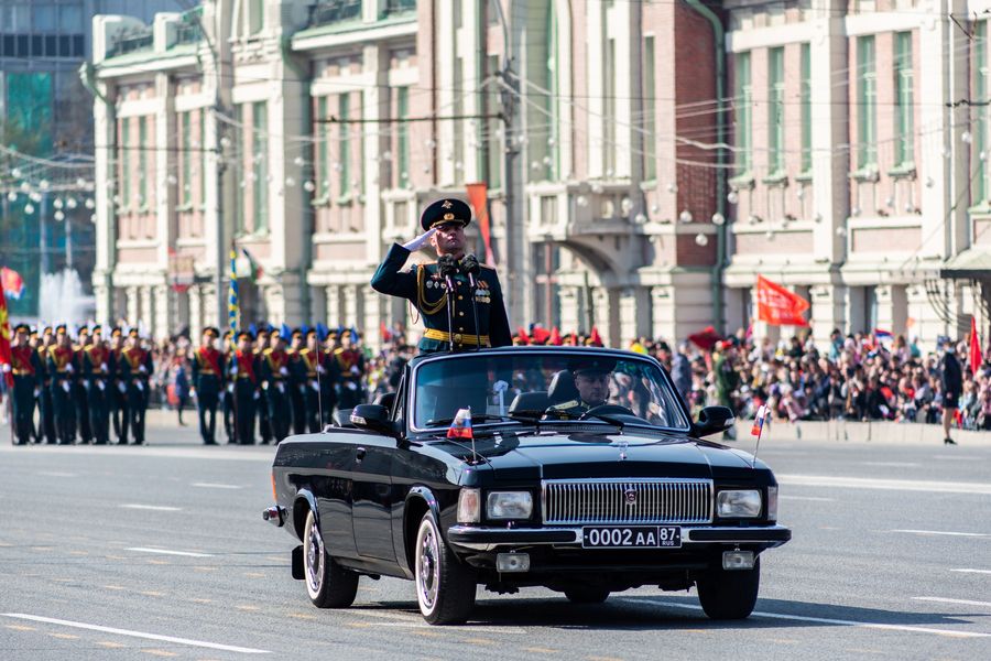 Фото «На пле-чо!»: Парад Победы прошёл в центре Новосибирска 9 мая 6