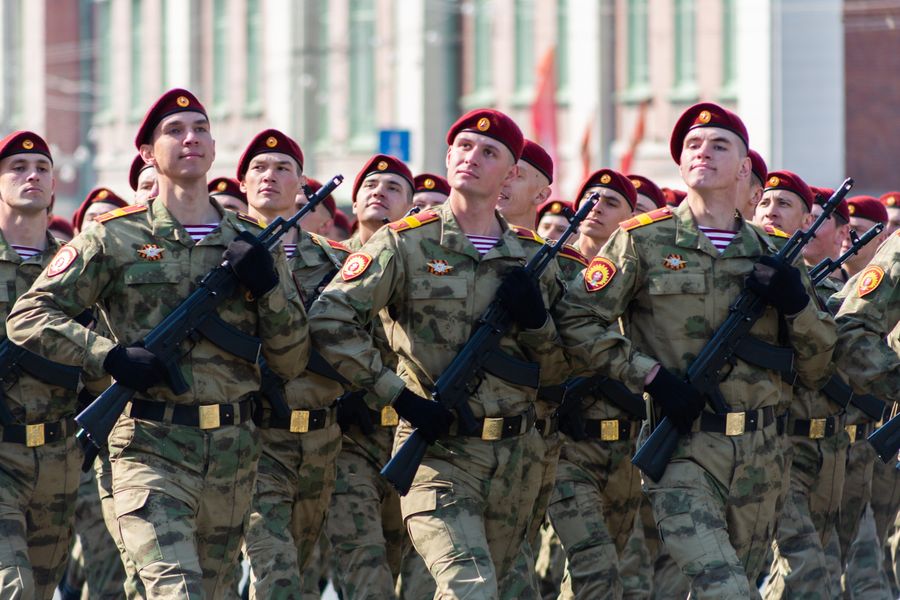 Фото «На пле-чо!»: Парад Победы прошёл в центре Новосибирска 9 мая 20