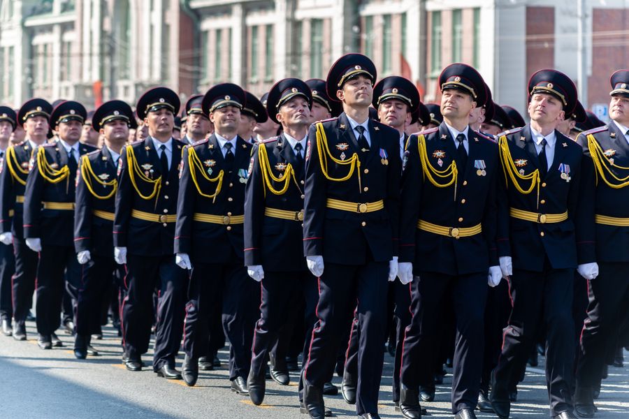 Фото «На пле-чо!»: Парад Победы прошёл в центре Новосибирска 9 мая 47