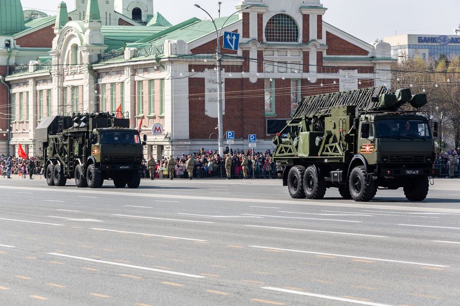Фото «На пле-чо!»: Парад Победы прошёл в центре Новосибирска 9 мая 48