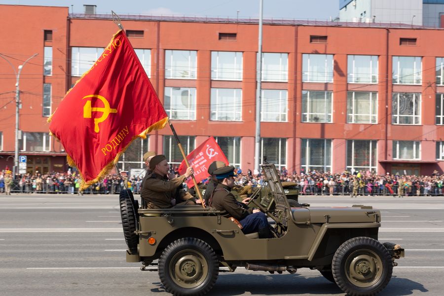 Фото «На пле-чо!»: Парад Победы прошёл в центре Новосибирска 9 мая 70