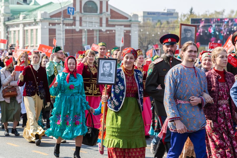 Фото Полк, который не умрёт: шествие «Бессмертного полка» прошло в Новосибирске 9 мая 20