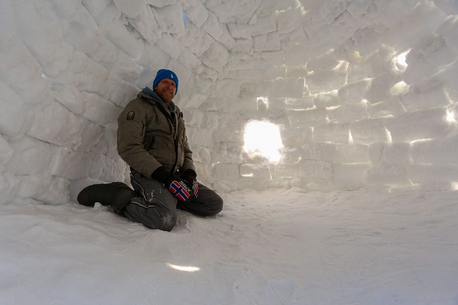 Фото «Город эскимосов» построили на льду Оби в Новосибирске 55