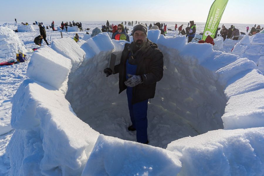 Фото «Город эскимосов» построили на льду Оби в Новосибирске 51