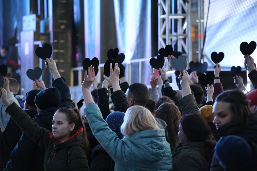 Фото «ZаРОССИЮ»: рок-звёзды выступили на патриотическом концерте в Новосибирске 22