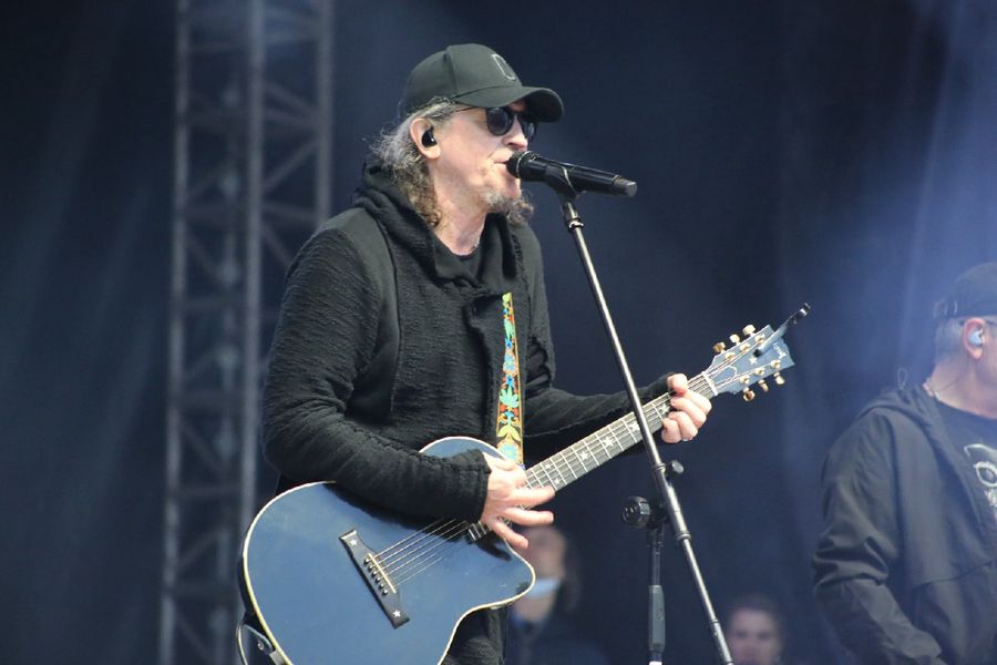 Фото «ZаРОССИЮ»: рок-звёзды выступили на патриотическом концерте в Новосибирске 49