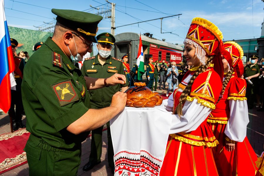 Фото Новейшее оружие Вооружённых сил России доставили в Новосибирск 14