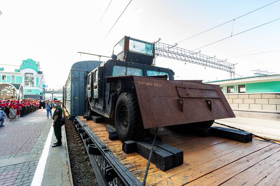 Фото Новейшее оружие Вооружённых сил России доставили в Новосибирск 20