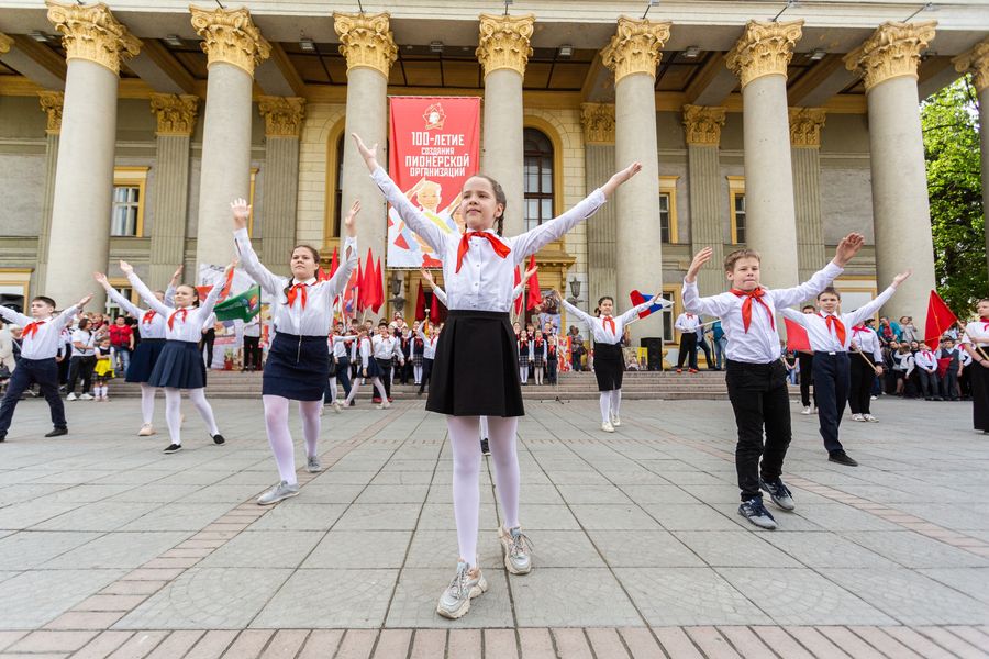 Фото «Всегда готов!» - в Новосибирске отметили 100-летие пионерской организации 5