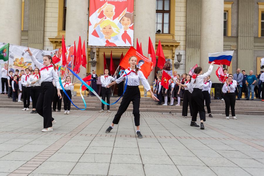 Фото «Всегда готов!» - в Новосибирске отметили 100-летие пионерской организации 4