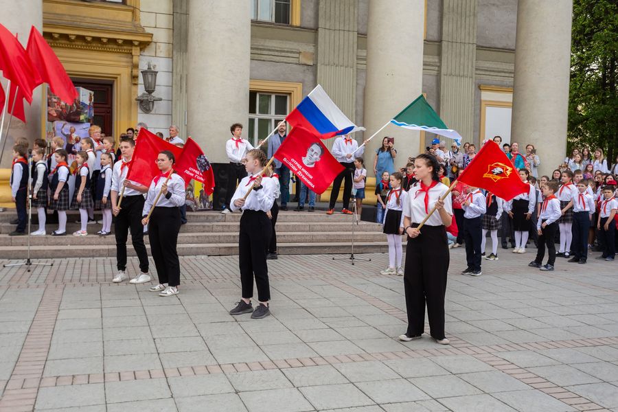 Фото «Всегда готов!» - в Новосибирске отметили 100-летие пионерской организации 6
