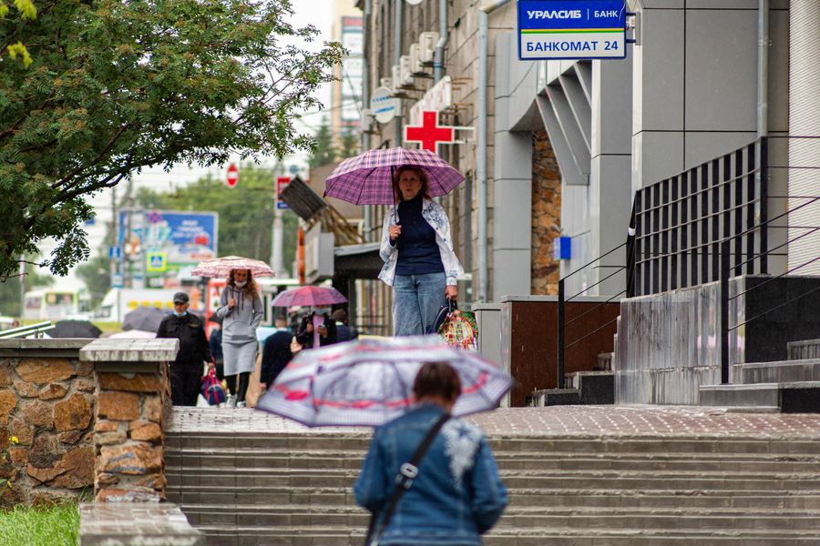 Фото «У природы нет плохой погоды»: проливные дожди пришли в Новосибирск на неделю 17