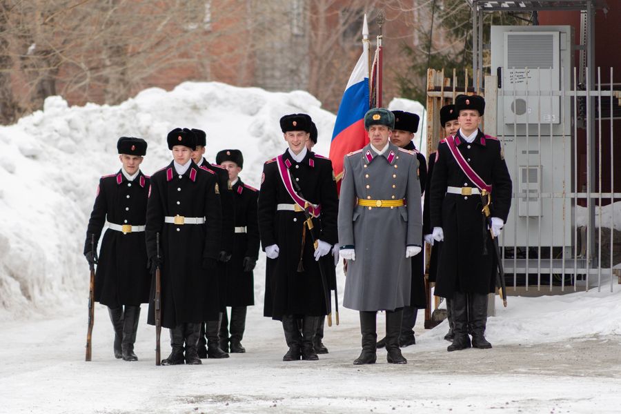 Фото Новосибирские кадеты приняли участие в параде в честь Дня защитника Отечества 3