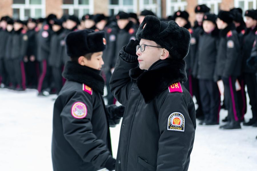 Фото Новосибирские кадеты приняли участие в параде в честь Дня защитника Отечества 42