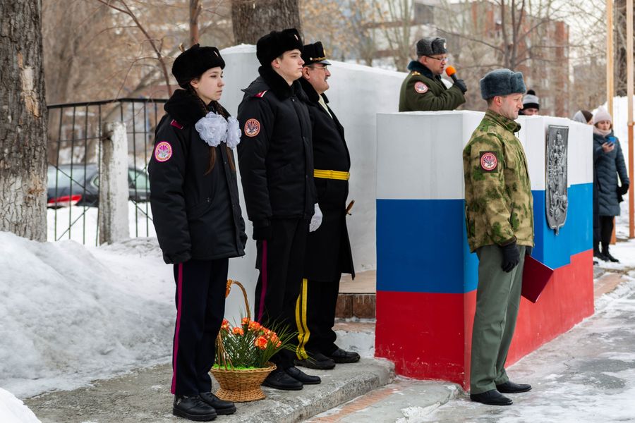 Фото Новосибирские кадеты приняли участие в параде в честь Дня защитника Отечества 24