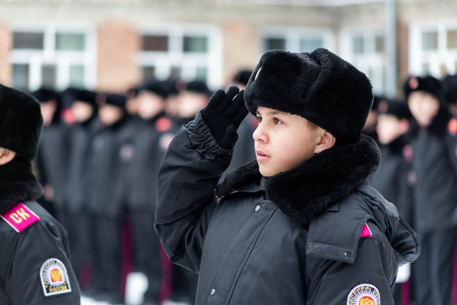 Фото Новосибирские кадеты приняли участие в параде в честь Дня защитника Отечества 56