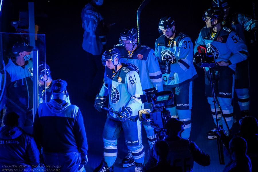 Фото «Сбиваемся на хаотичный хоккей»: почему ХК «Сибирь» снова проиграл на домашнем льду 19