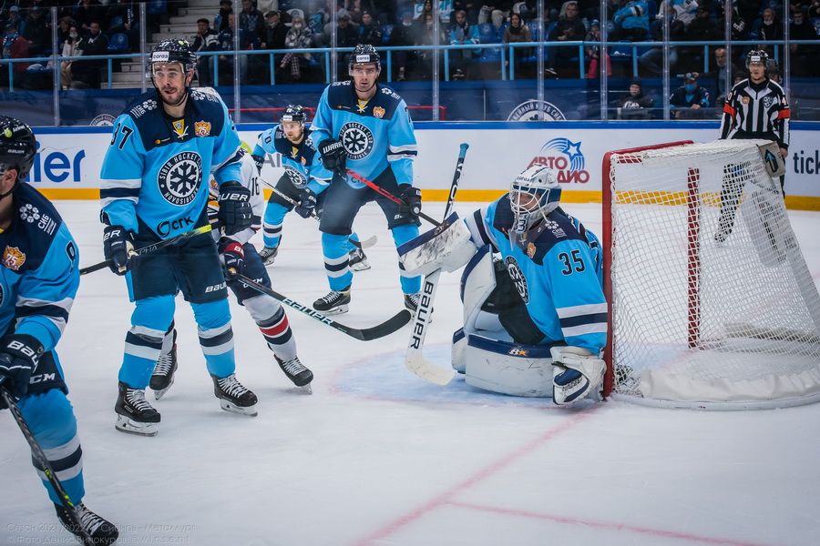 Фото «Сбиваемся на хаотичный хоккей»: почему ХК «Сибирь» снова проиграл на домашнем льду 86
