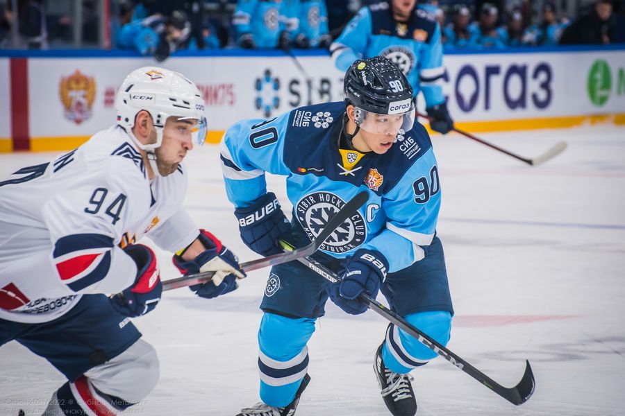 Фото «Сбиваемся на хаотичный хоккей»: почему ХК «Сибирь» снова проиграл на домашнем льду 114