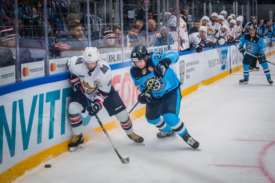 Фото «Сбиваемся на хаотичный хоккей»: почему ХК «Сибирь» снова проиграл на домашнем льду 129