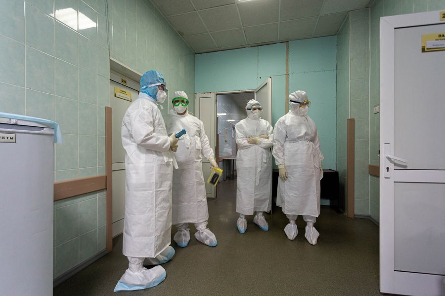 Фото Красная зона: жуткие кадры из ковидного госпиталя в Новосибирске 12