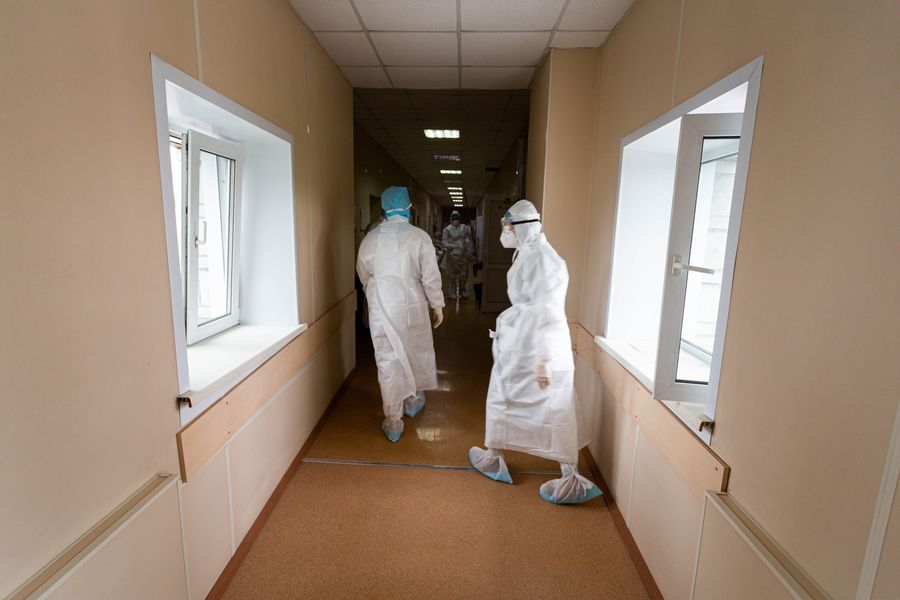 Фото Красная зона: жуткие кадры из ковидного госпиталя в Новосибирске 41