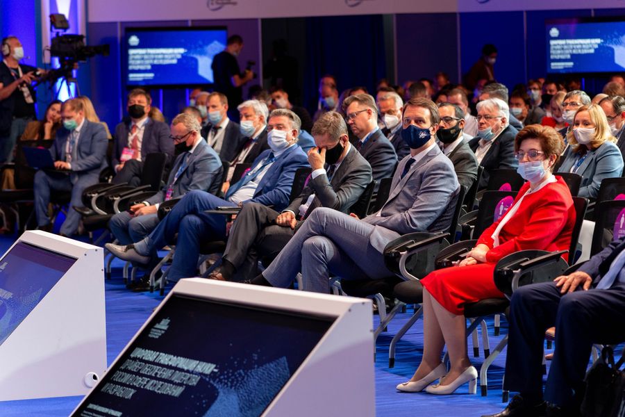 Фото Международный форум «Технопром-2021» проходит в Новосибирске 39