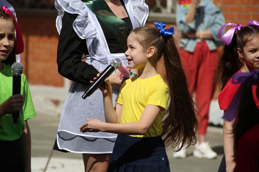Фото Когда ушли со школьного двора: в Новосибирске прозвенели последние звонки 14